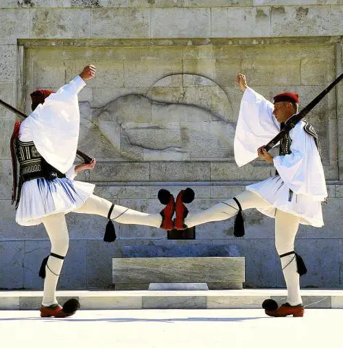 Tsipras vuole prendersi le banche