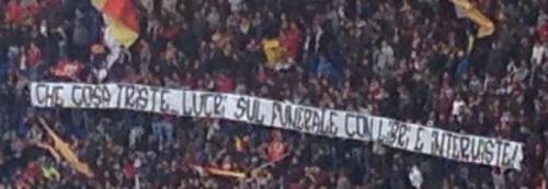 Roma-Napoli, lo striscione choc contro la madre di Ciro Esposito: "Lucri su tuo figlio"