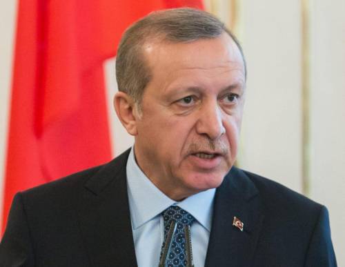 Erdogan fa la voce grossa ma rischia l'auto-isolamento