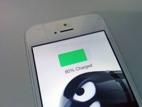 Apple, parte la sostituzione della batteria degli iPhone a 29 euro: come richiederla