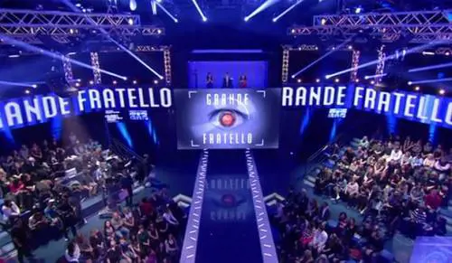 Tv, torna il Grande Fratello: casting iniziati e mistero sulla futura conduttrice del reality