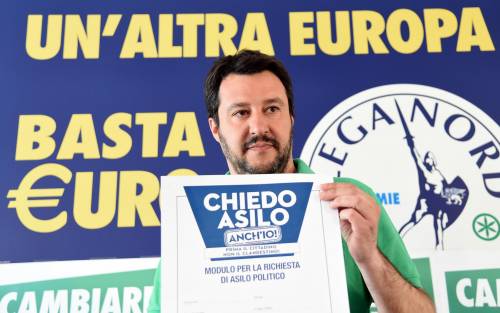 "Chiedete asilo": gazebo della Lega per i sussidi agli italiani