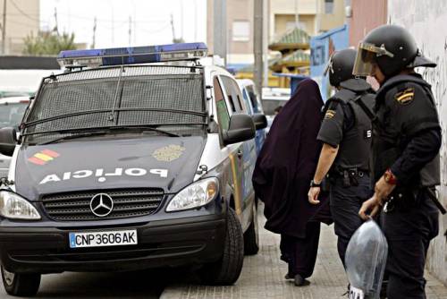 La Spagna nel mirino del jihad: arrestati 11 presunti terroristi