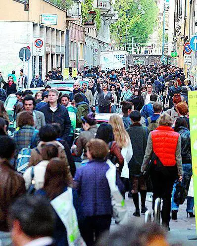 Via al Salone del mobile tra mostre, feste e affari