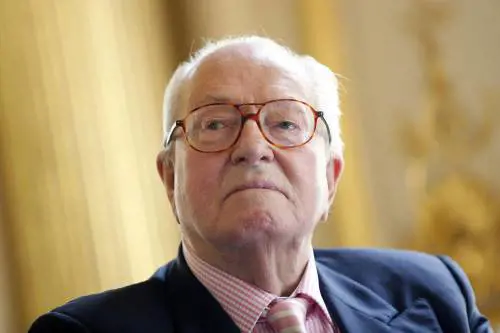 Condannato Jean-Marie Le Pen: apologia di crimini di guerra