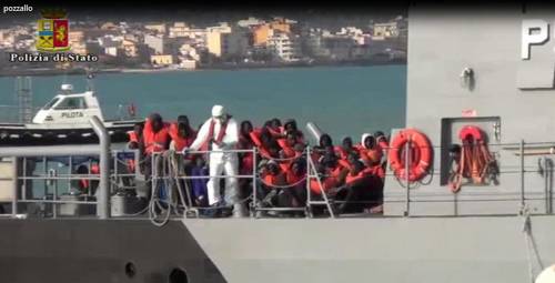 Non si fermano gli sbarchi a Pozzallo: in arrivo altri 378 migranti