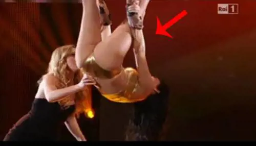 "Si può fare", il volo di Pamela Prati fa impazzire il web