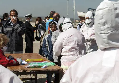 Non ha il certificato medico? L'immigrato non può entrare in città