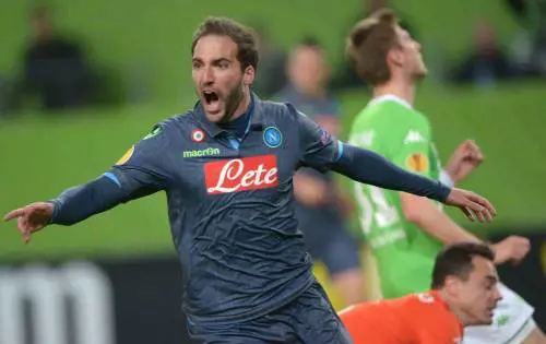 Europa League, impresa del Napoli. ​Pareggio per i viola
