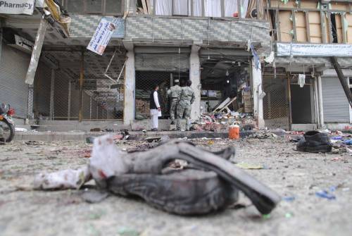 Così Isis colpisce l'Afghanistan: kamikaze fa strage a Jalalabad