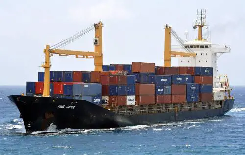 La nave che ha prestato i primi soccorsi