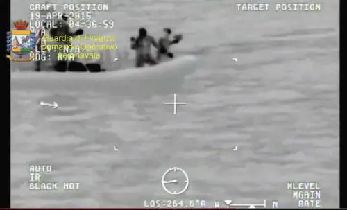 Tragedia nel Canale di Sicilia: le immagini dei soccorsi