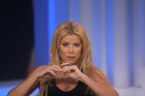 Loredana Lecciso querela Repubblica: "Mai chiesto niente a Justin Bieber"