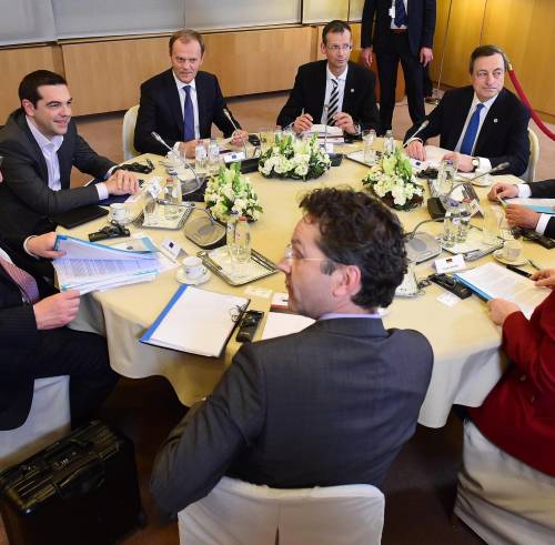 Tsipras ruba la cassa degli enti locali