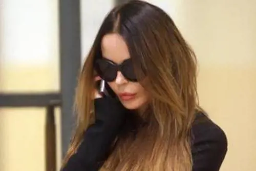 Nina Moric smentisce il suicidio: ​"Nessuno mi porterà via mio figlio"