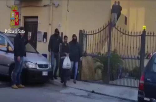 Sgominata la banda qaedista in Italia: le foto degli arresti