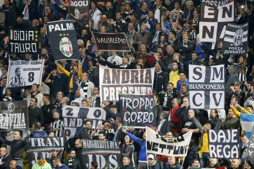 Torino, bomba carta al derby. Identificati quattro ultras juventini