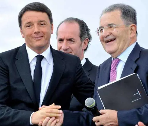 Il premier sente aria di Italicum ma alla festa Pd becca solo fischi