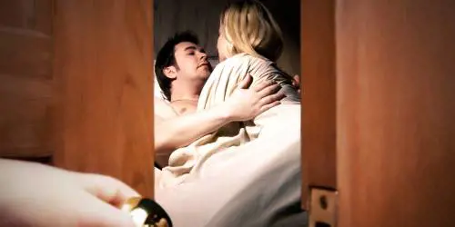 Il bacio durante il sesso: lo fa solo una coppia su 4
