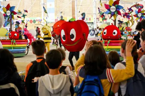 La carica delle scuole, è l'Expo dei giovani