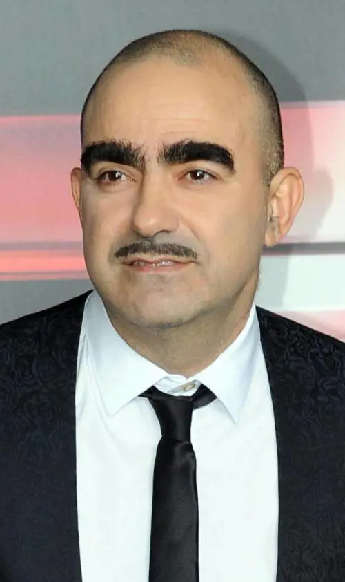 Fuori Morgan e Cabello, dentro Elio e Skin