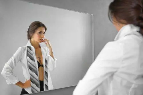 Laura Barriales: "Ecco come ho affrontato le riprese di sesso di Squadra mobile"