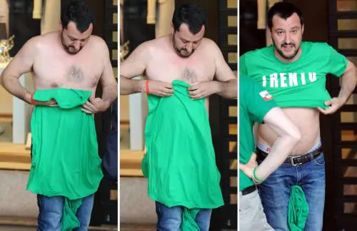 La vestizione di Salvini
