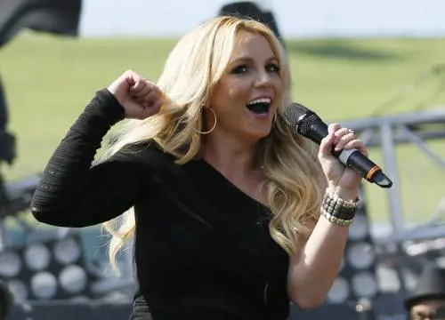 Britney Spears querelata: "Ha rubato i miei gemiti"