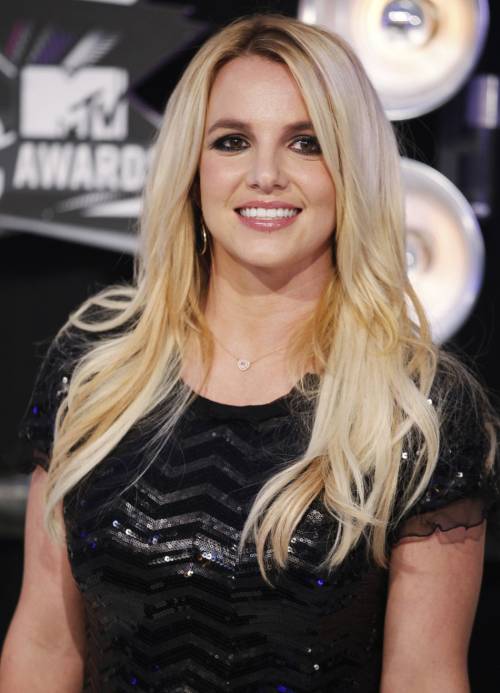 Britney Spears: "Vorrei fare la babysitter dei figli di Brad Pitt" 