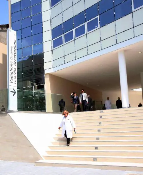 Maroni: «Eccellenza Lombardia Taglierò tutto, ma non la sanità»