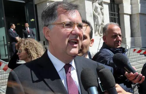 Banca Etruria, Consob mentì ai risparmiatori