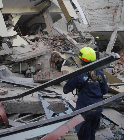 Nepal ancora in ginocchio: nuova scossa di terremoto