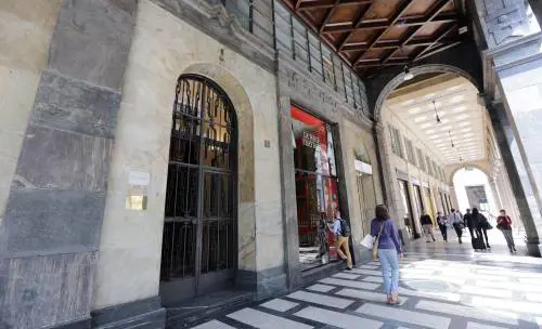 La paziente muore per rifarsi gli occhi nella clinica dei vip