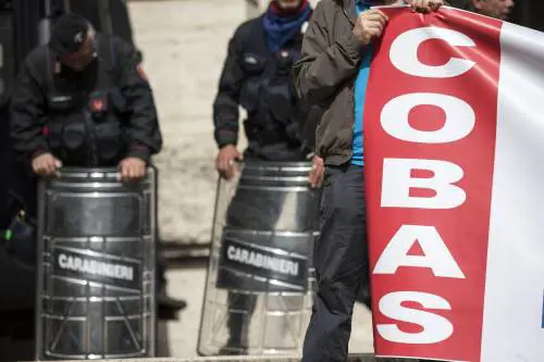 Scuola, i Cobas sfidano il Garante: due giorni di blocco degli scrutini