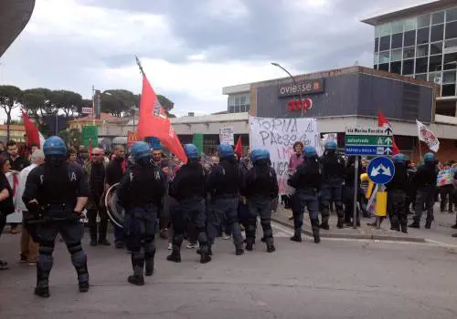 La minaccia degli antagonisti: "Così respingeremo Salvini"
