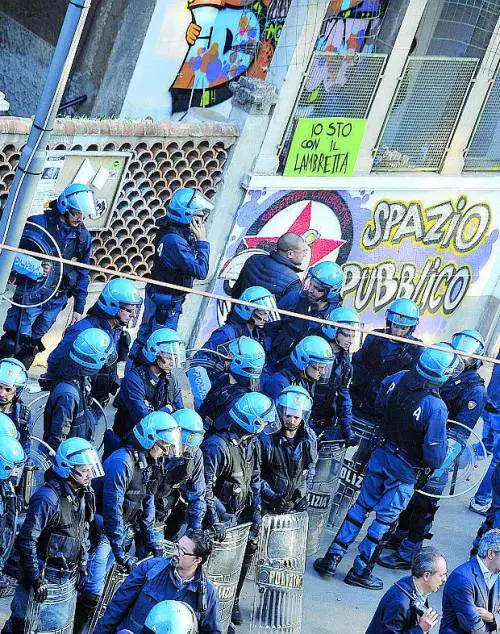 Giro di vite sui centri sociali «Adesso sarà tolleranza zero»