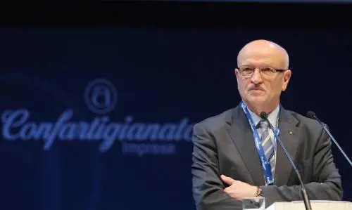 Confartigianato a Renzi: "Fai le riforme, non bastano i tweet"