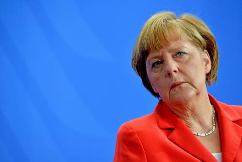 Intercettato telefono della Merkel? La procura tedesca chiude il caso