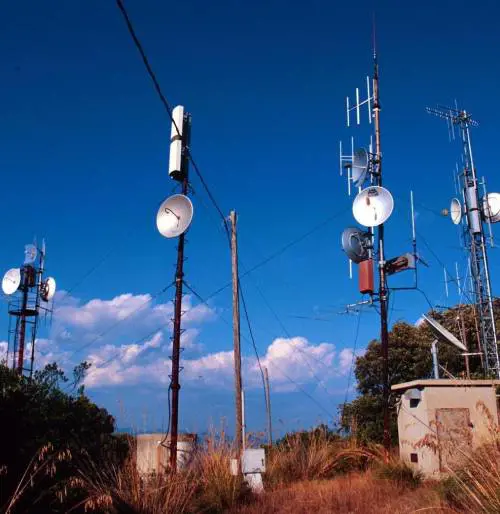 Telecom quota le sue torri: in Borsa il 40% di Inwit