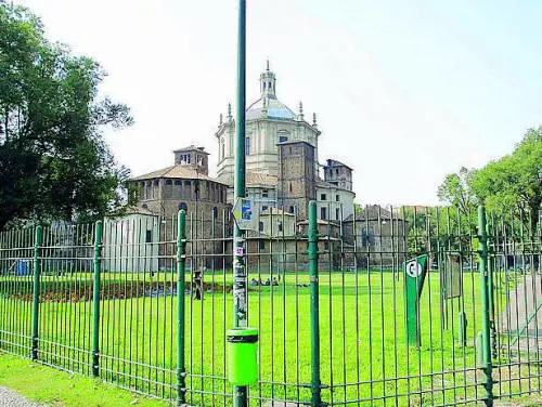 Gli studenti «occupano» il parco delle Basiliche