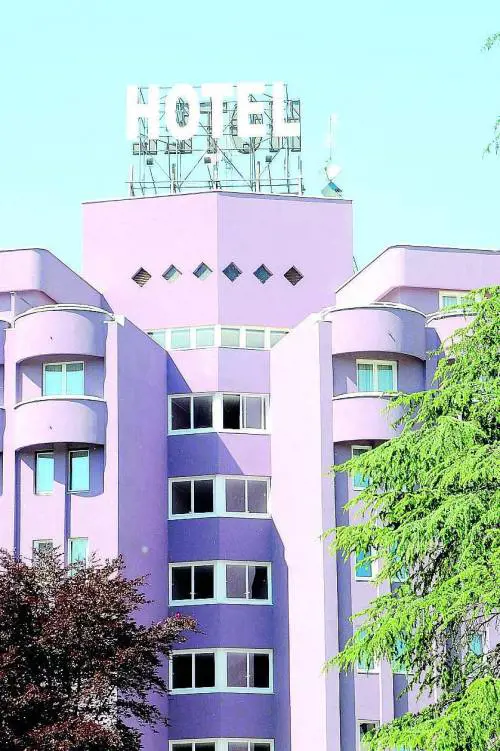 Morto in gita, il mistero degli slip