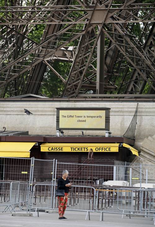 La Tour Eiffel chiusa…per scippo