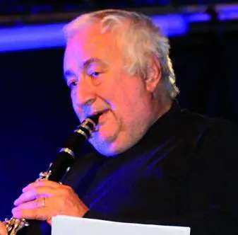 Un weekend nei cortili o a caccia di pianoforti