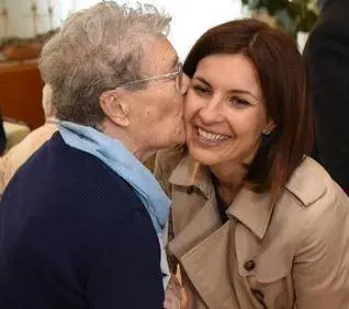 Dopo giorni di gaffe arrivano Boschi, Madia, Pinotti più la Serracchiani
