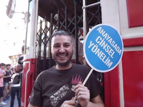 Per la prima volta un candidato gay si presenta alle elezioni in Turchia