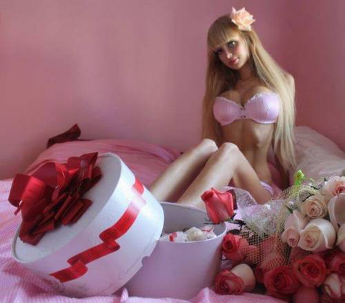 Angelica Kenova, la Barbie russa