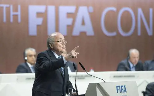 Blatter accusa: "Io vittima di un gigantesco complotto"