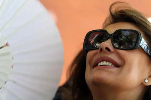 Lady Mastella tra gli impresentabili: lo scopre al telefono e sviene