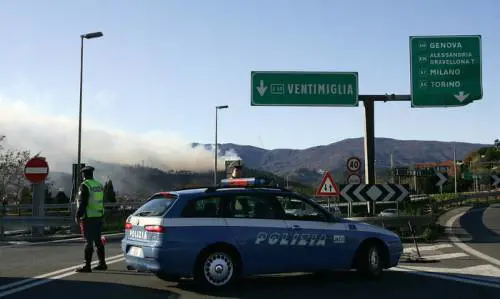 "La Francia blinda la frontiera mentre Alfano toglie i poliziotti"