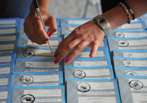Accordo a Gela tra M5S e Ncd